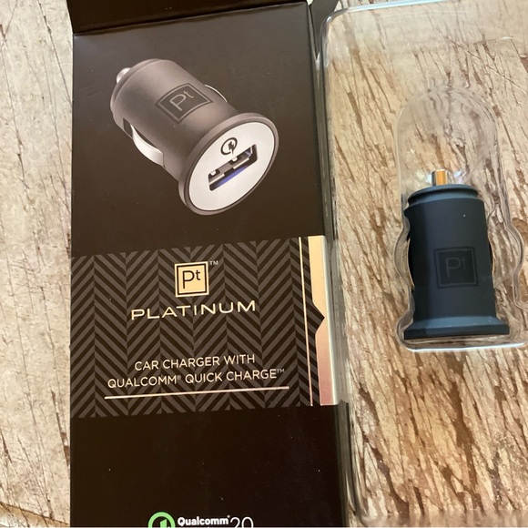 Car charger - Picture 7 of 8